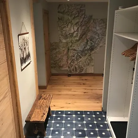 Dom wakacyjny Gorgeous New-built Townhouse In Prime Location *